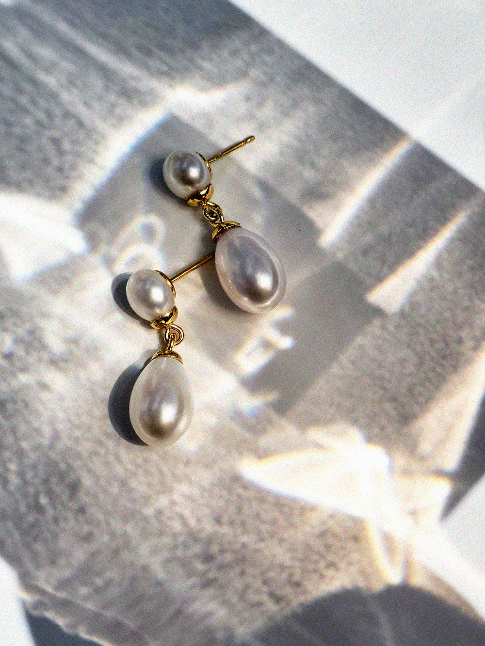 Maison Sabben アシンメトリーゴールドピアス｜ファッション